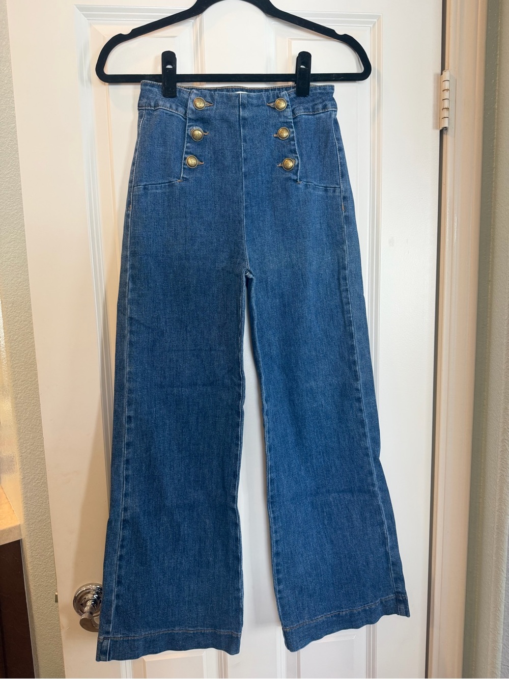 High-Rise Wide-Leg Jeans with Decorative Buttons - Blue